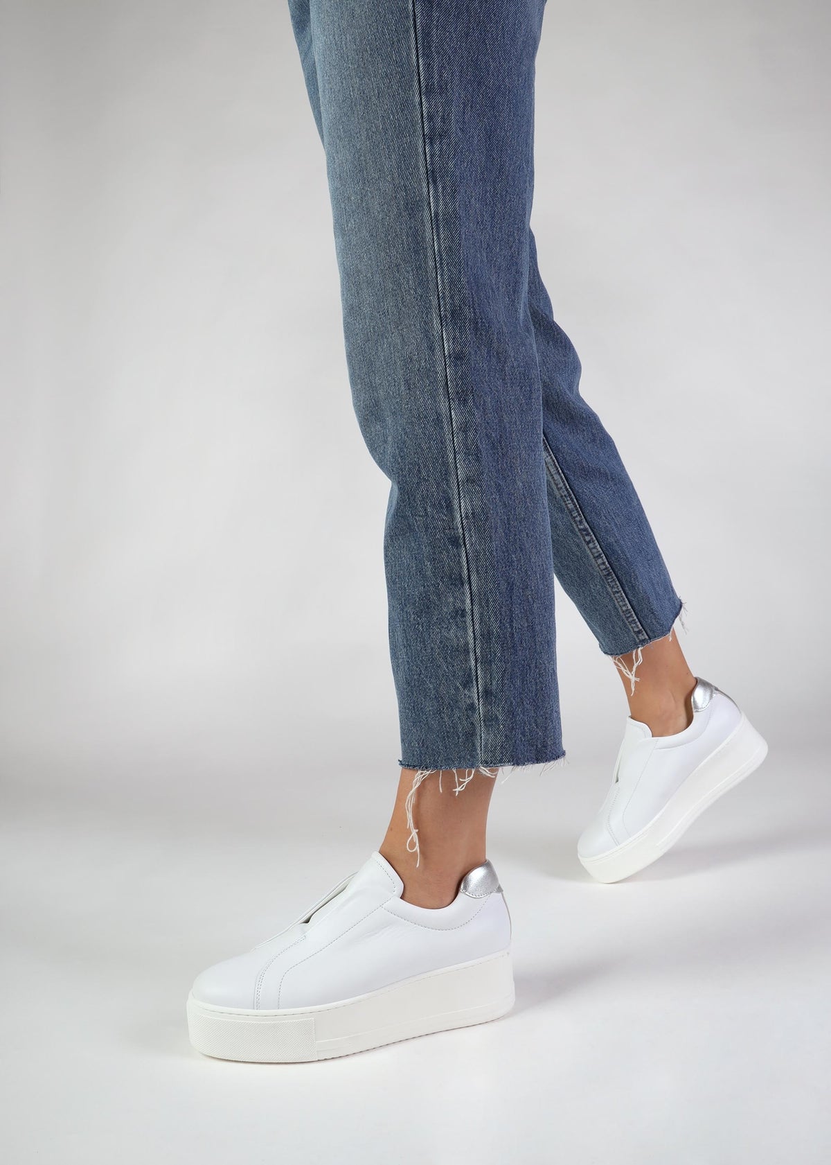 Tred White Leather Laceless Flatform Trainers