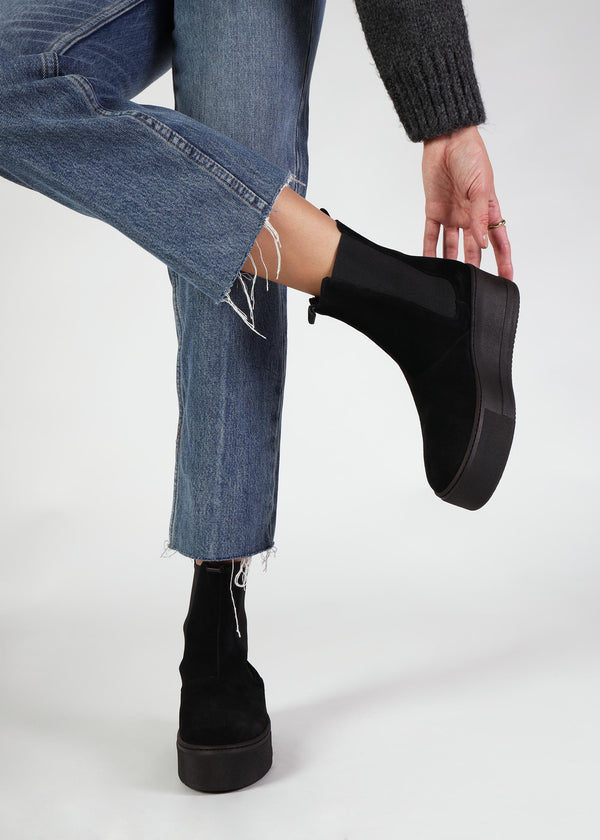 Tred Black Suede Flatform Chelsea Boots