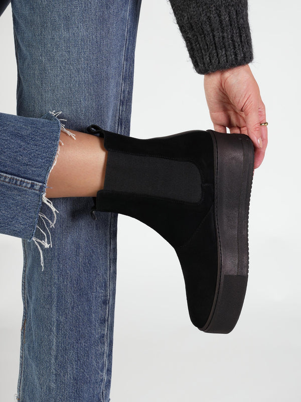 Tred Black Suede Flatform Chelsea Boots