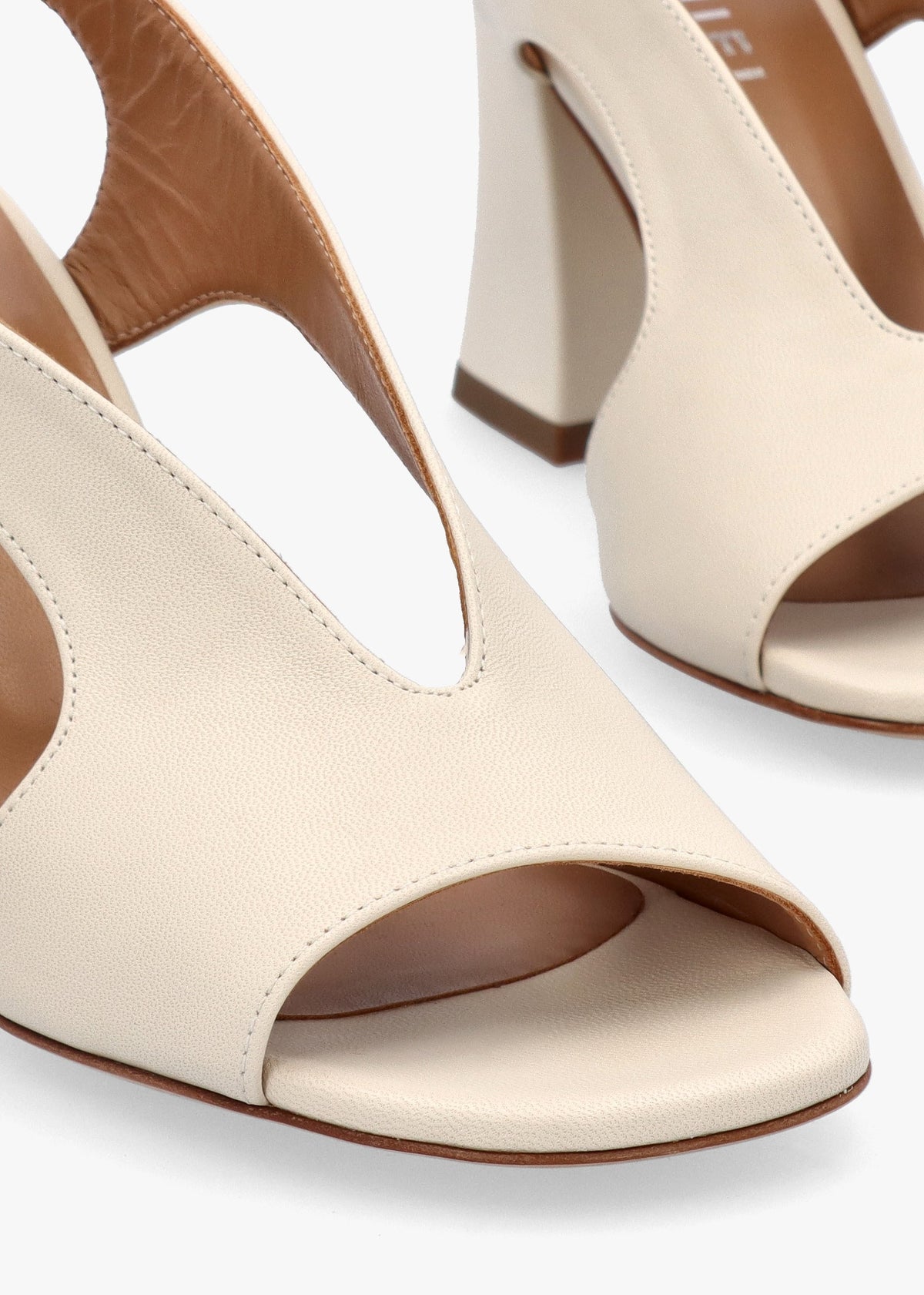 Scoop Cream Leather Cut Away Shaped Heel Sandals