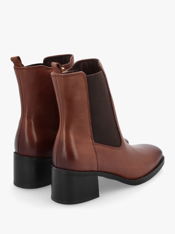 Tan Leather Block Heel Chelsea Boots