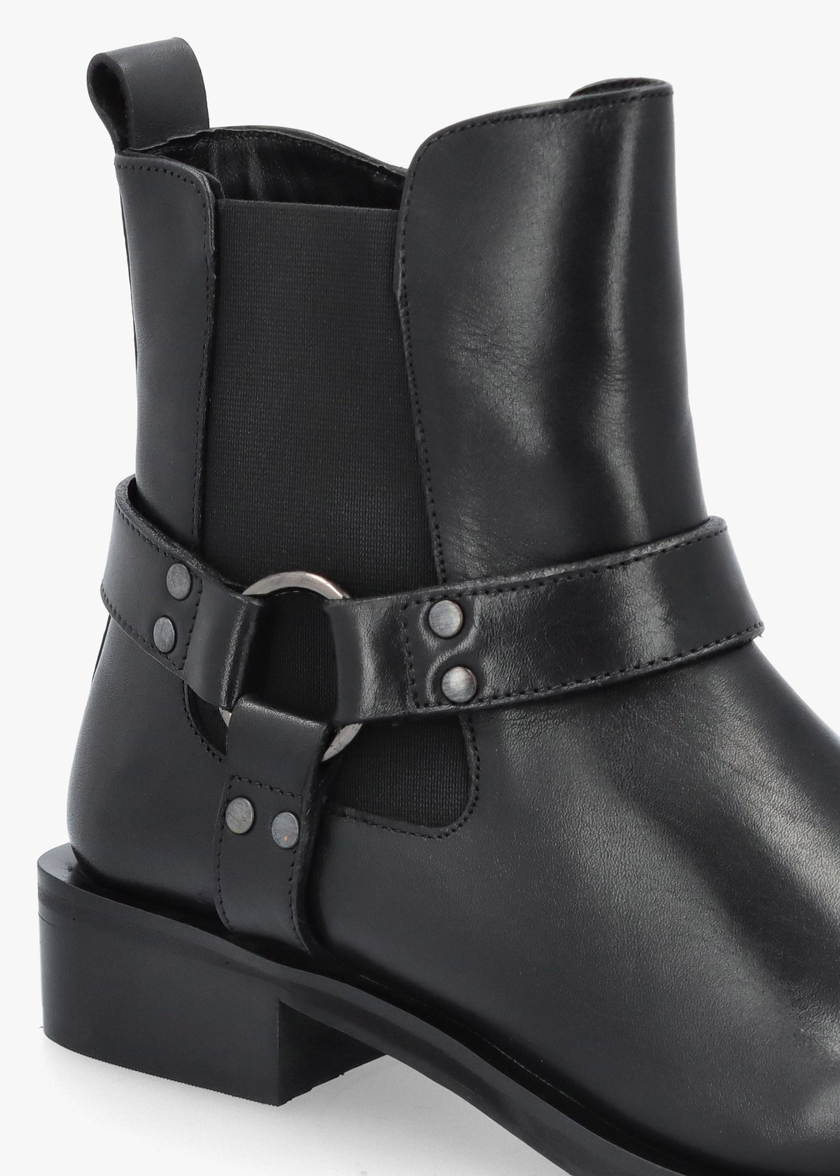 Palanne Black Leather Chelsea Boots