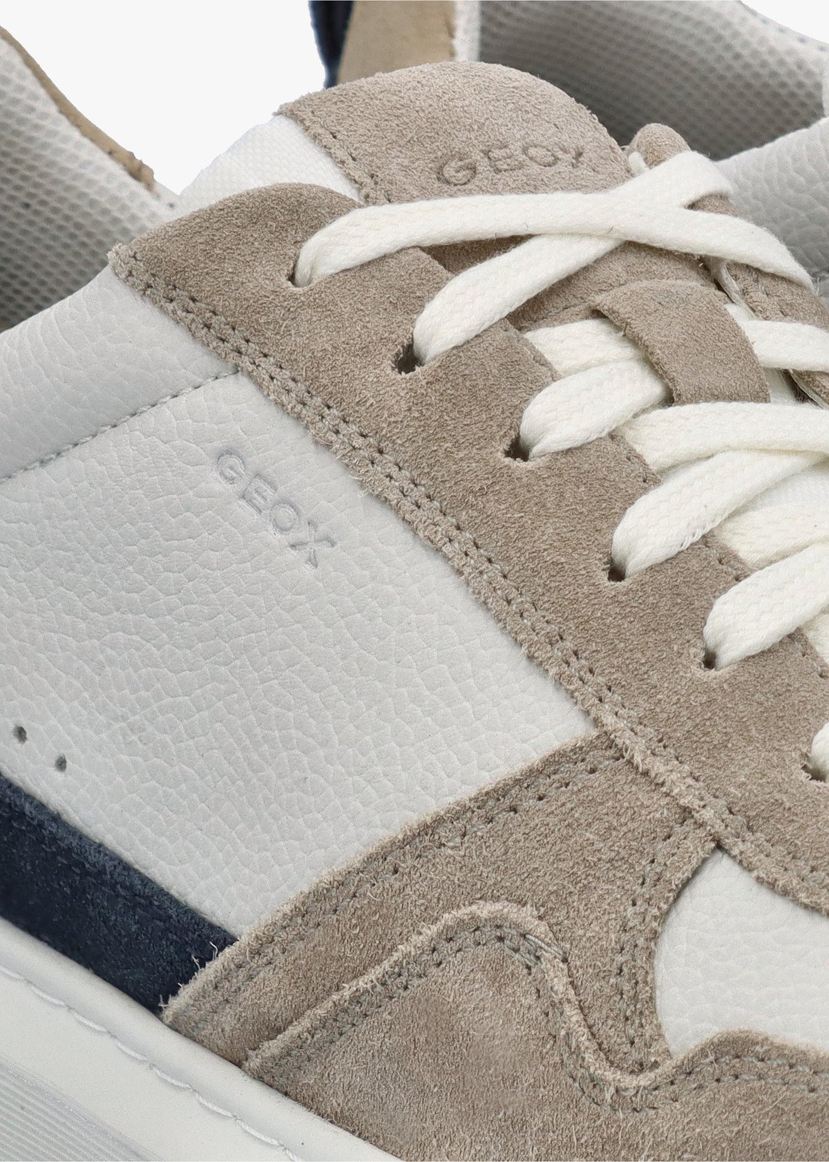 Men’s U Deiven Sand White Leather Trainers
