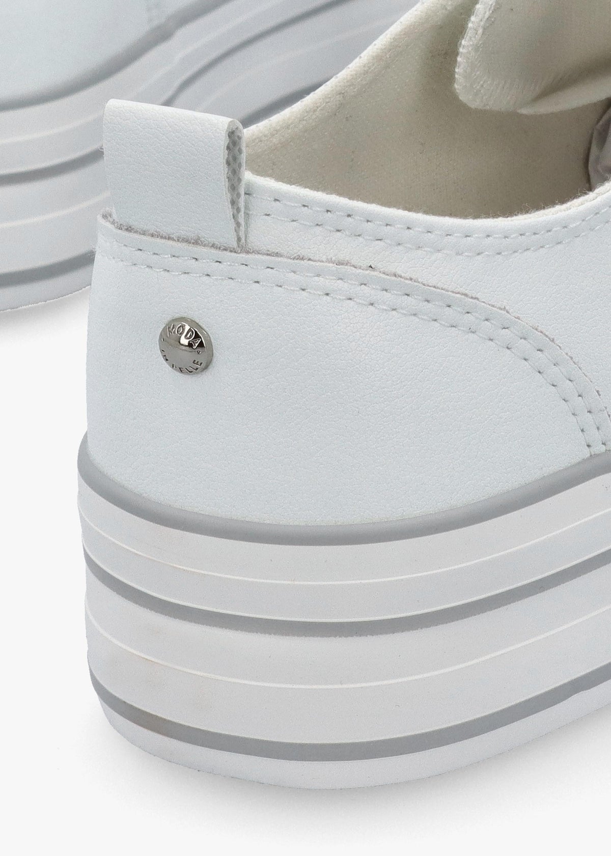 Bagnol White Leather Trainers