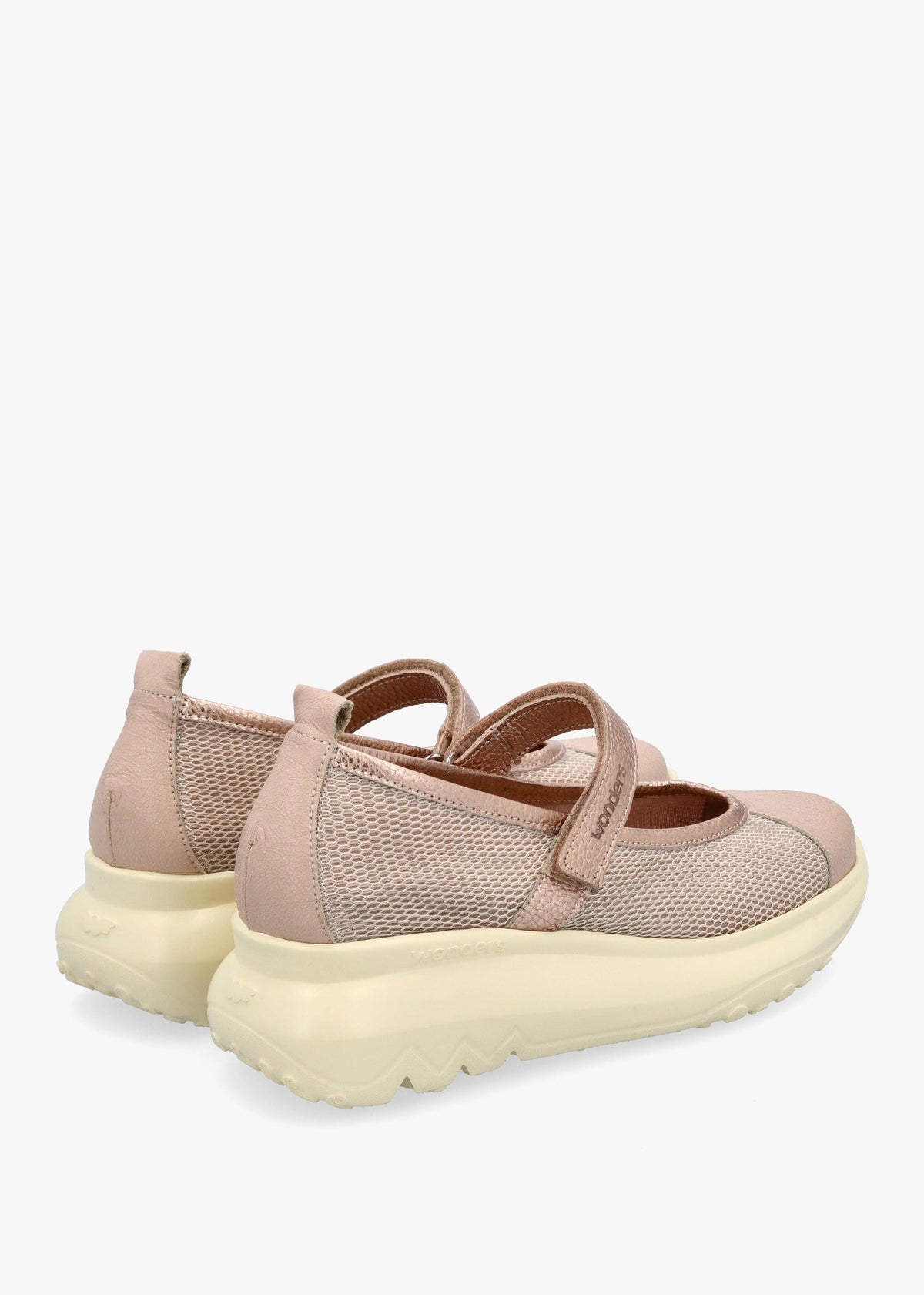Isaura Nude Sporty Ballerina Pumps
