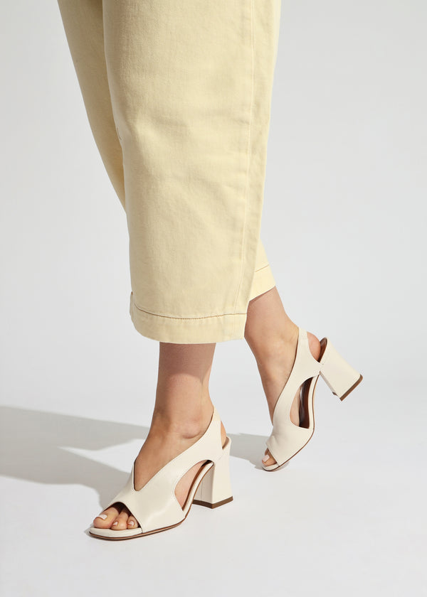 Scoop Cream Leather Cut Away Shaped Heel Sandals