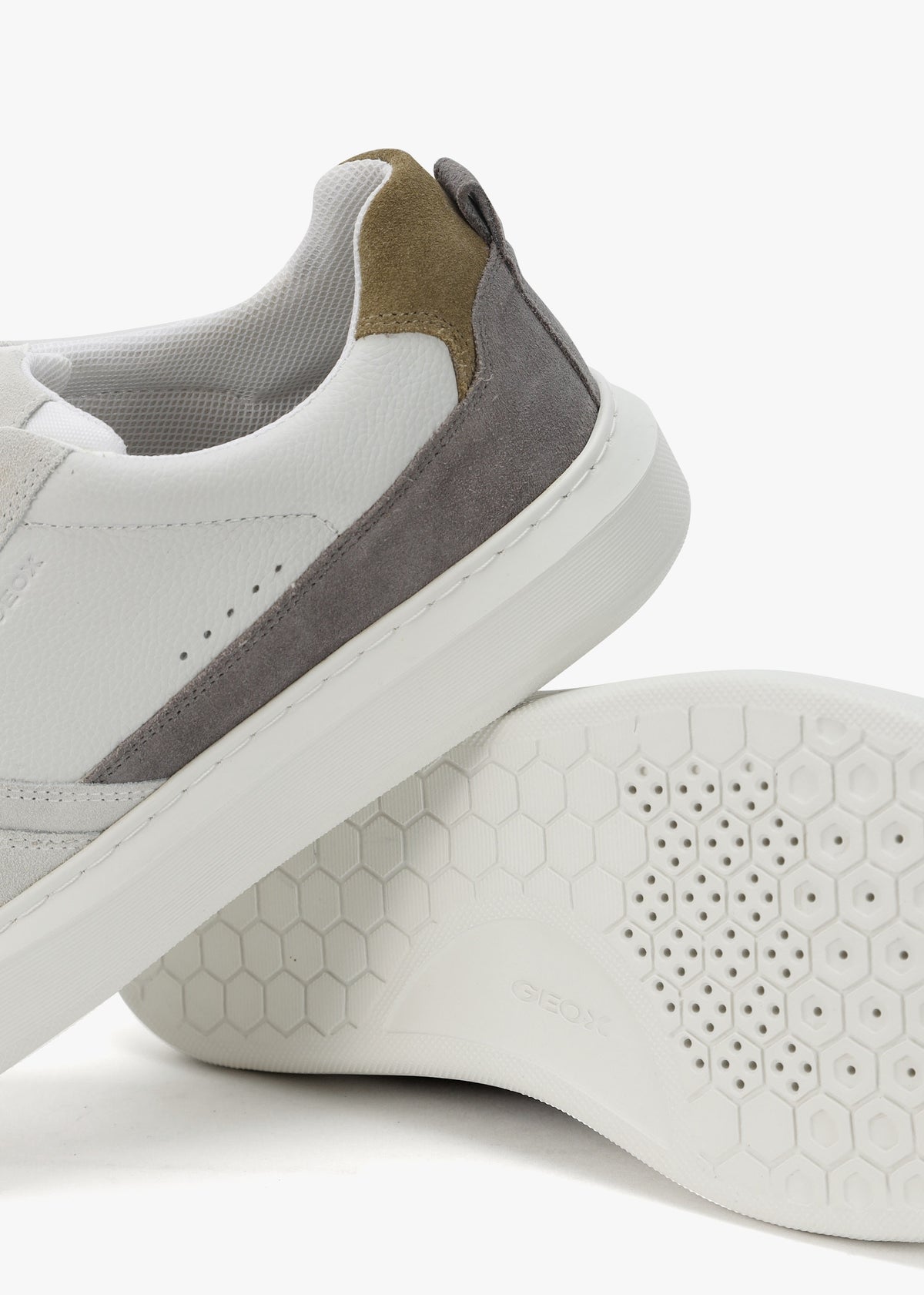 Men’s U Deiven Off White Anthracite Leather Trainers