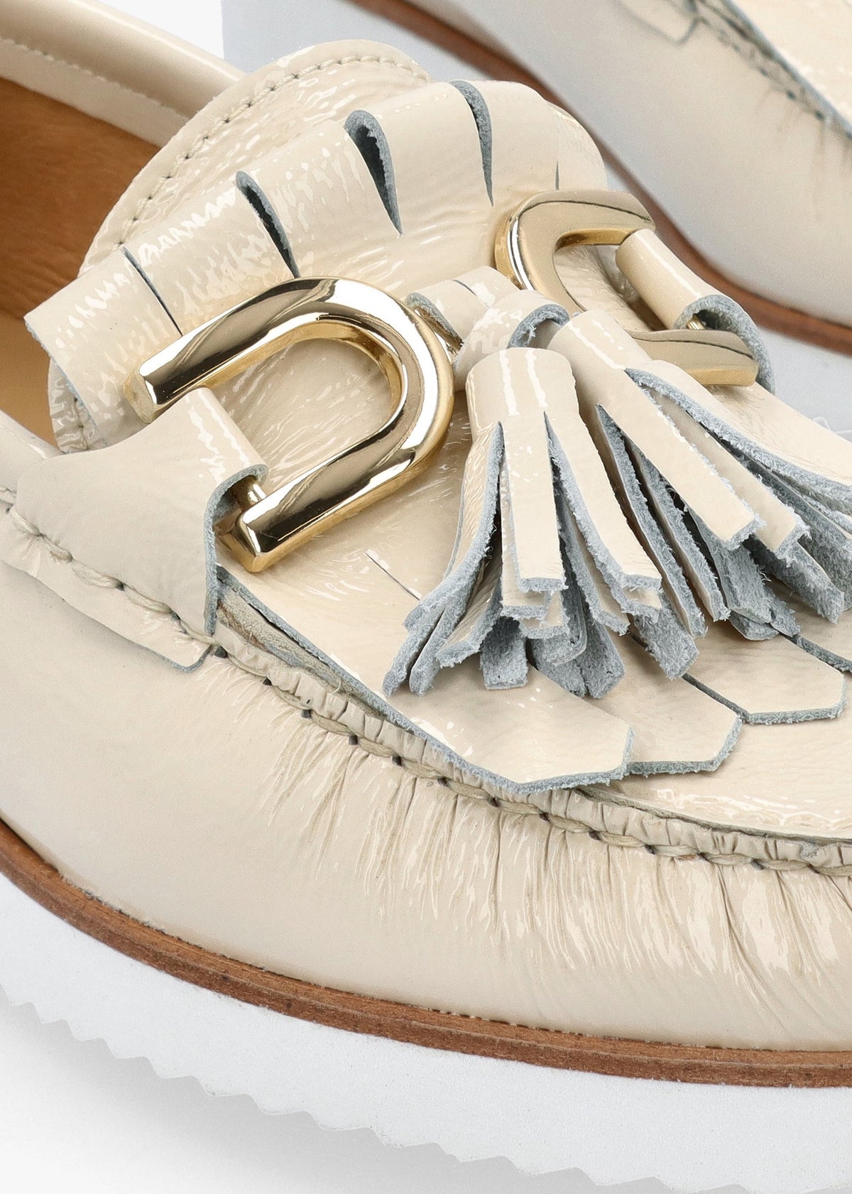 Passy Cream Patent Leather Tassel Loafers