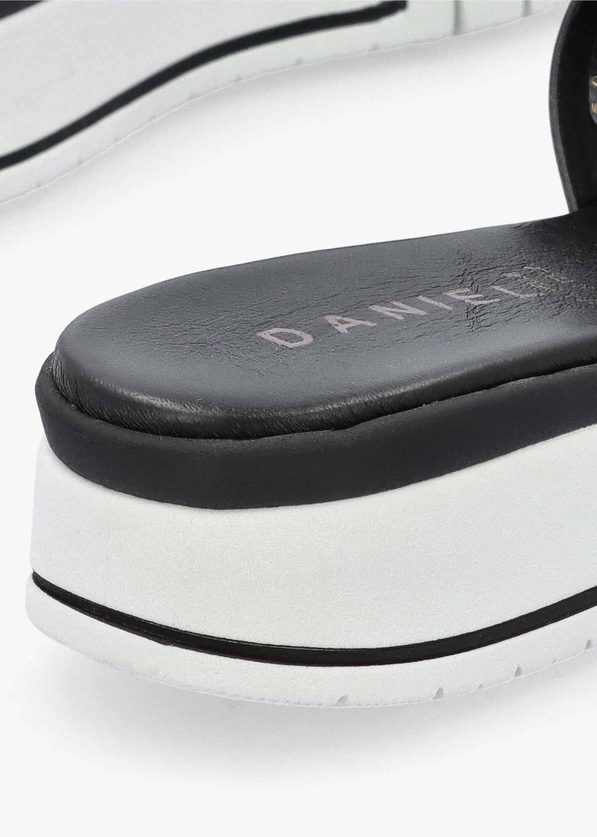 Romoon Black Leather Circle Moon Mules