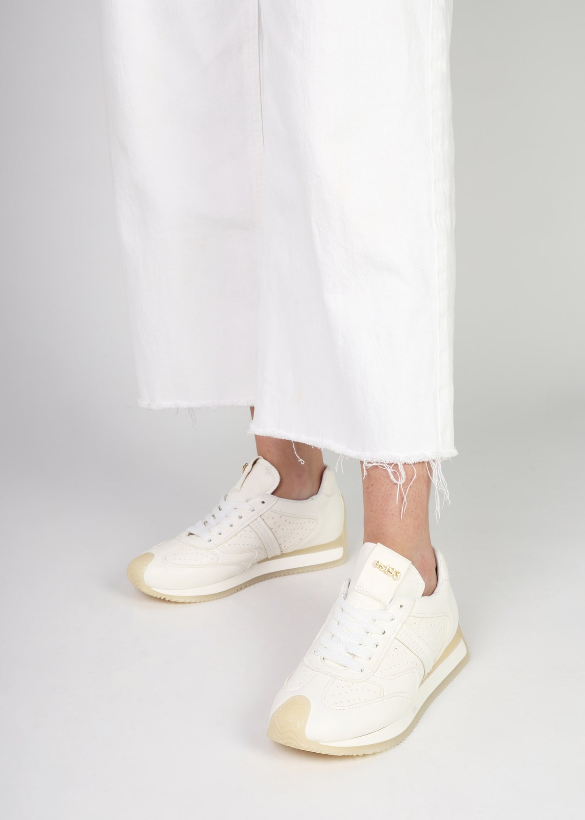 Mated White Leather Perforated Runner Trainers