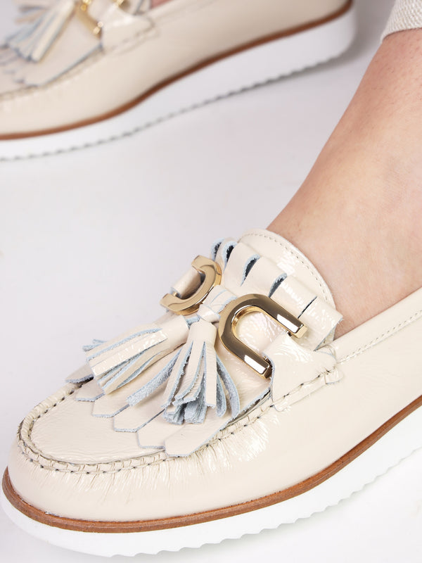 Passy Cream Patent Leather Tassel Loafers