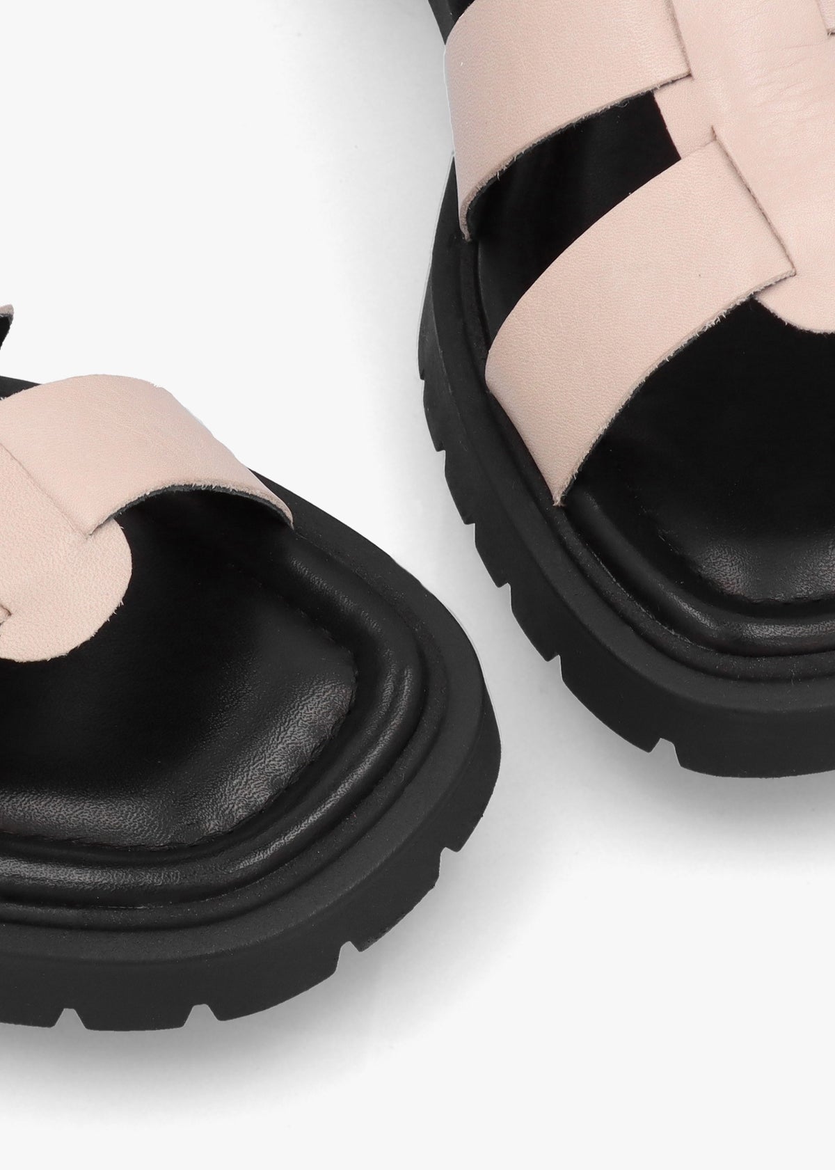 Ifish Cream Leather Gladiator Sandals