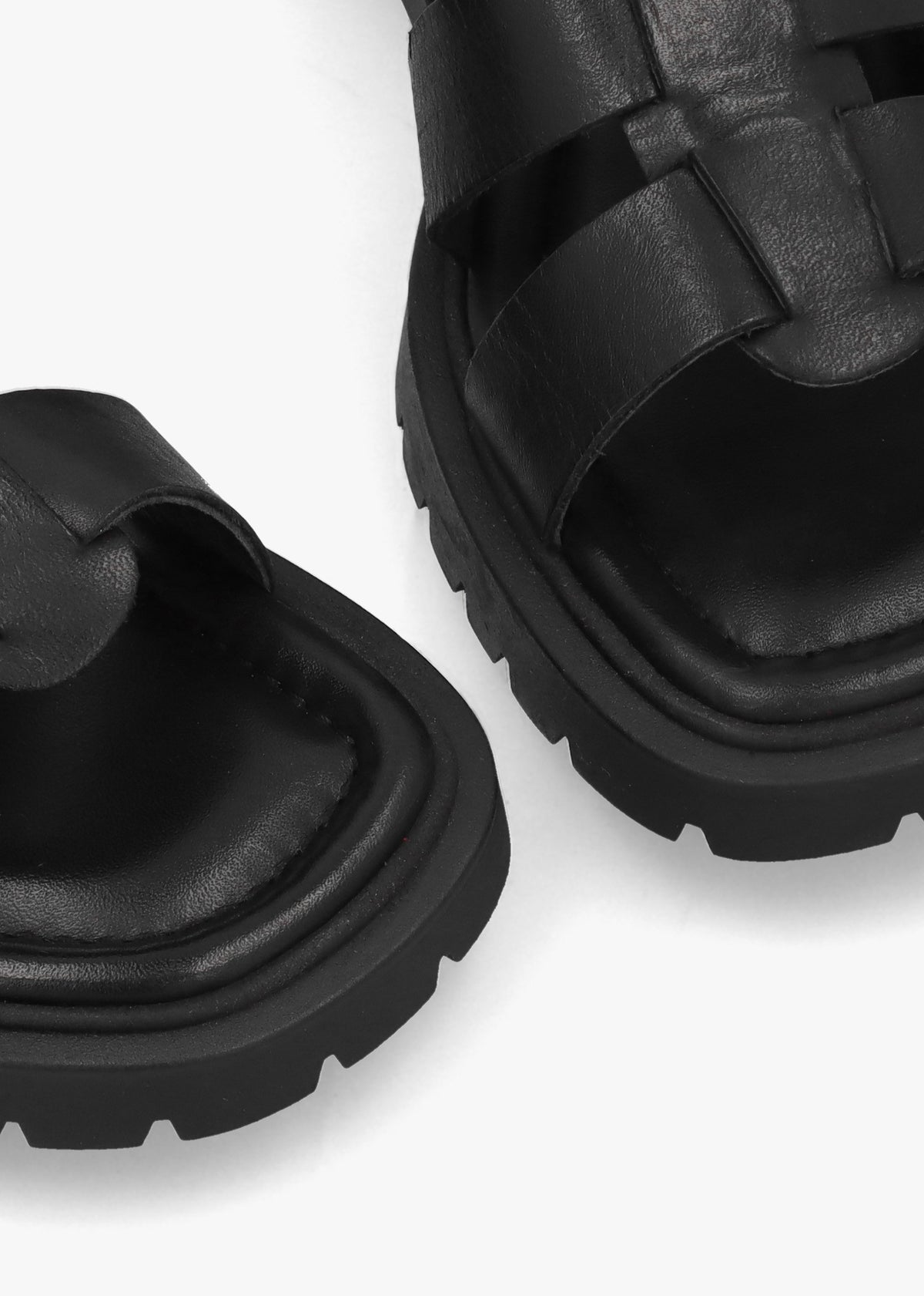 Ifish Black Leather Gladiator Sandals