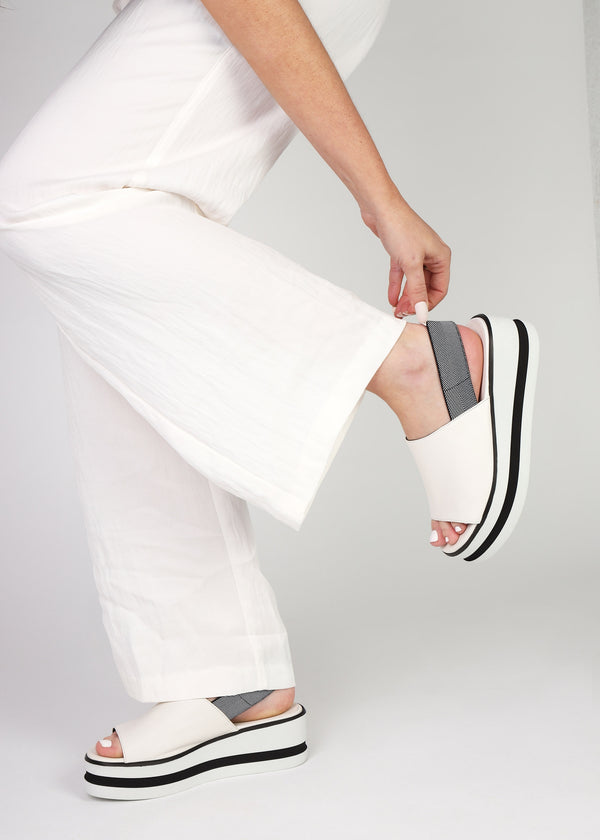 Sasly White Leather Flatform Sandals