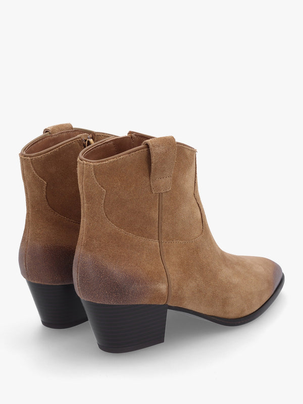 Fame II Land Suede Western Ankle Boots