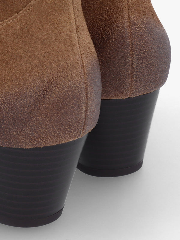 Fame II Land Suede Western Ankle Boots
