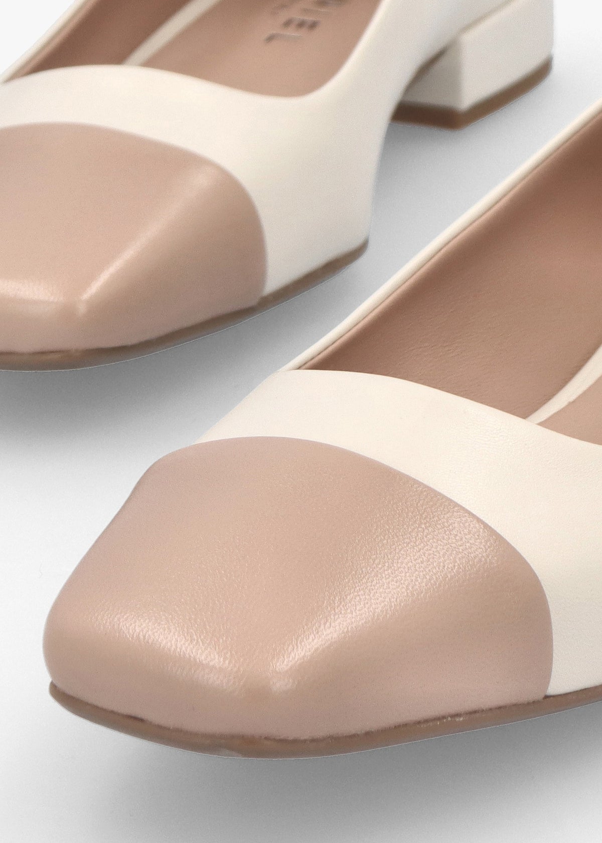 Saria Cream Leather Toe Cap Pumps