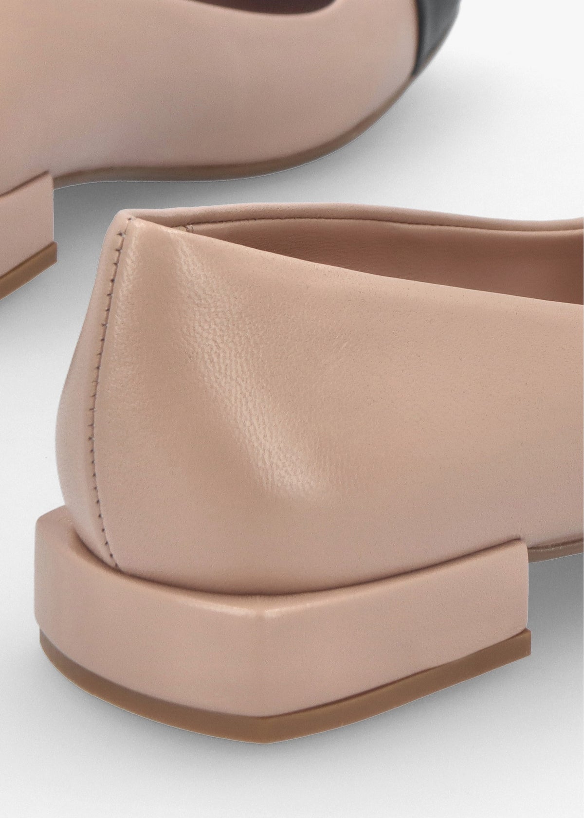 Saria Nude Leather Toe Cap Pumps