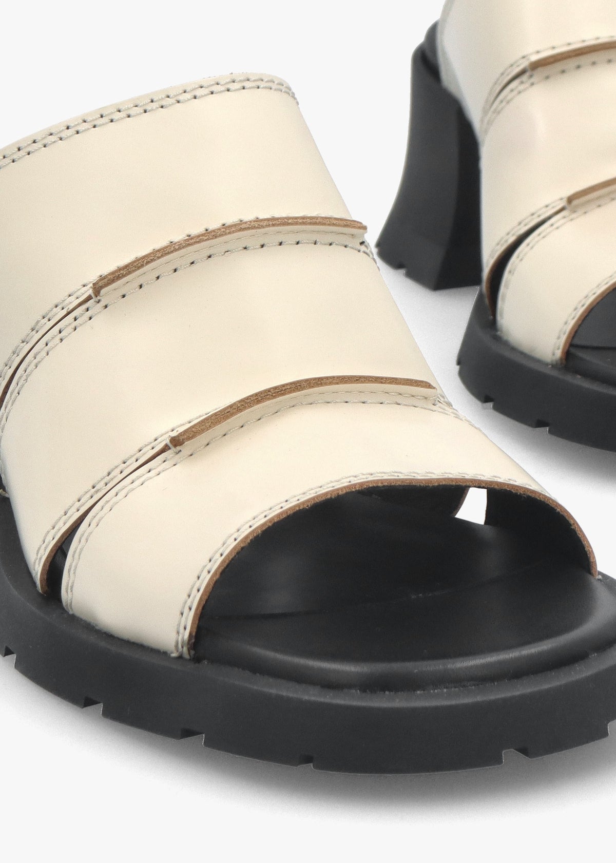 Jadzia Cream Leather Block Heel Mules