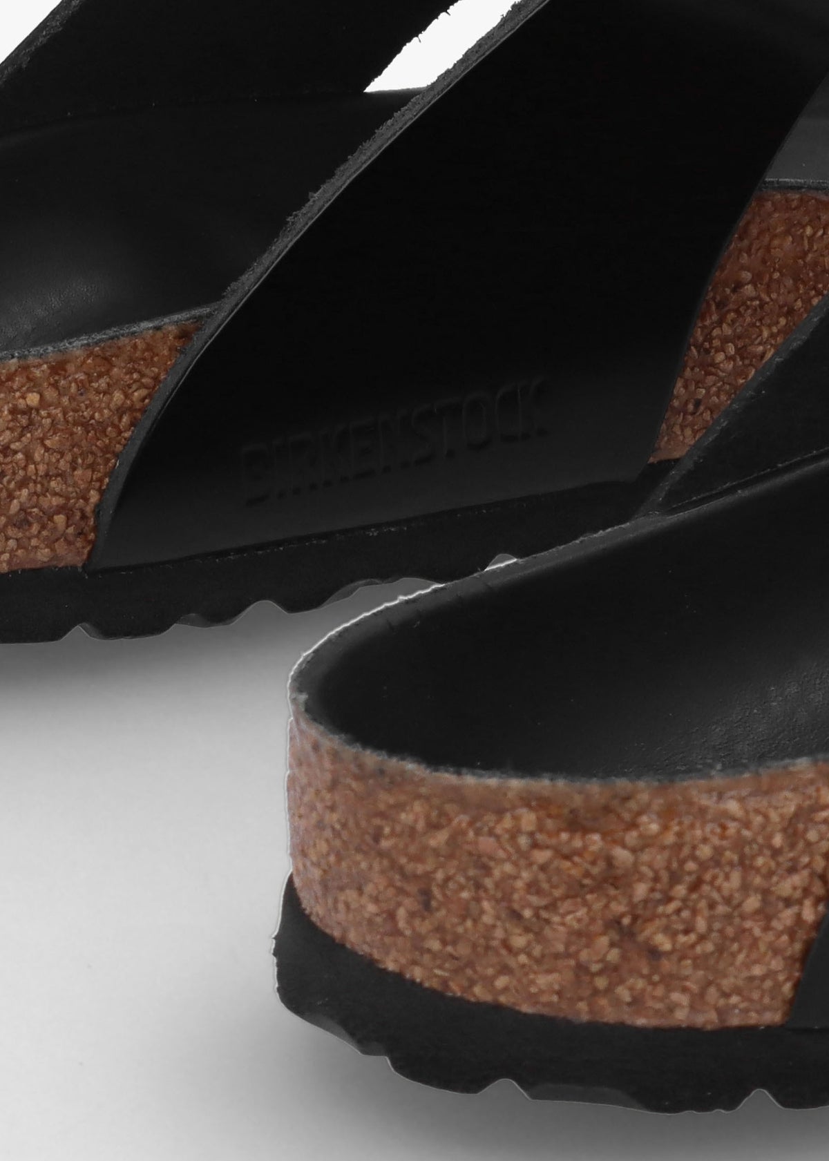 Gizeh Big Buckle High-Shine Black Leather Toe Post Sandals