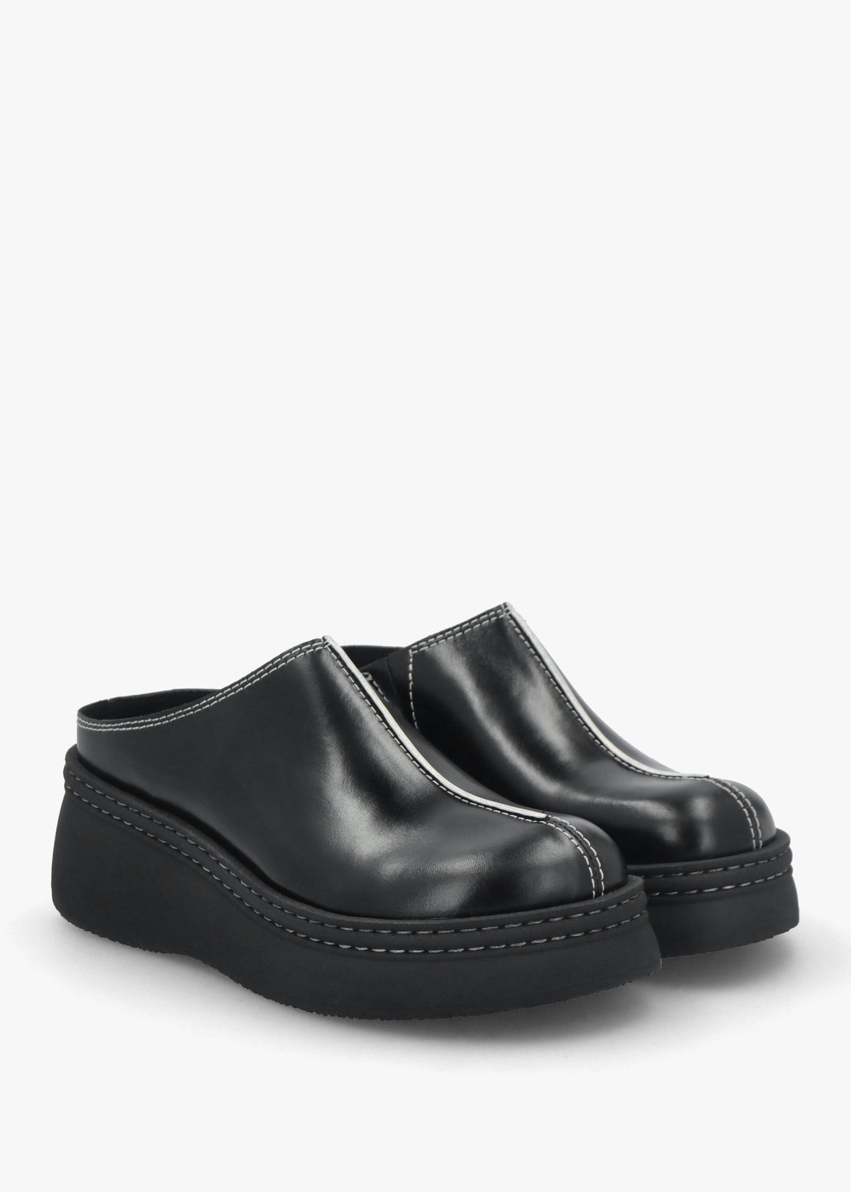 Mego Black Leather Closed Toe Mules