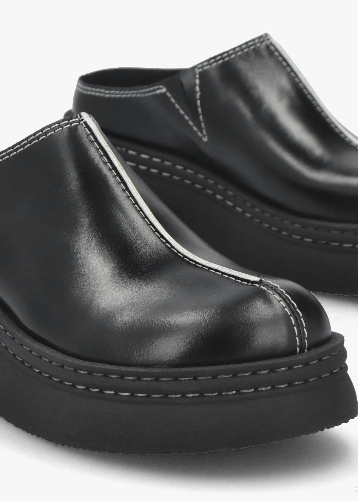 Mego Black Leather Closed Toe Mules