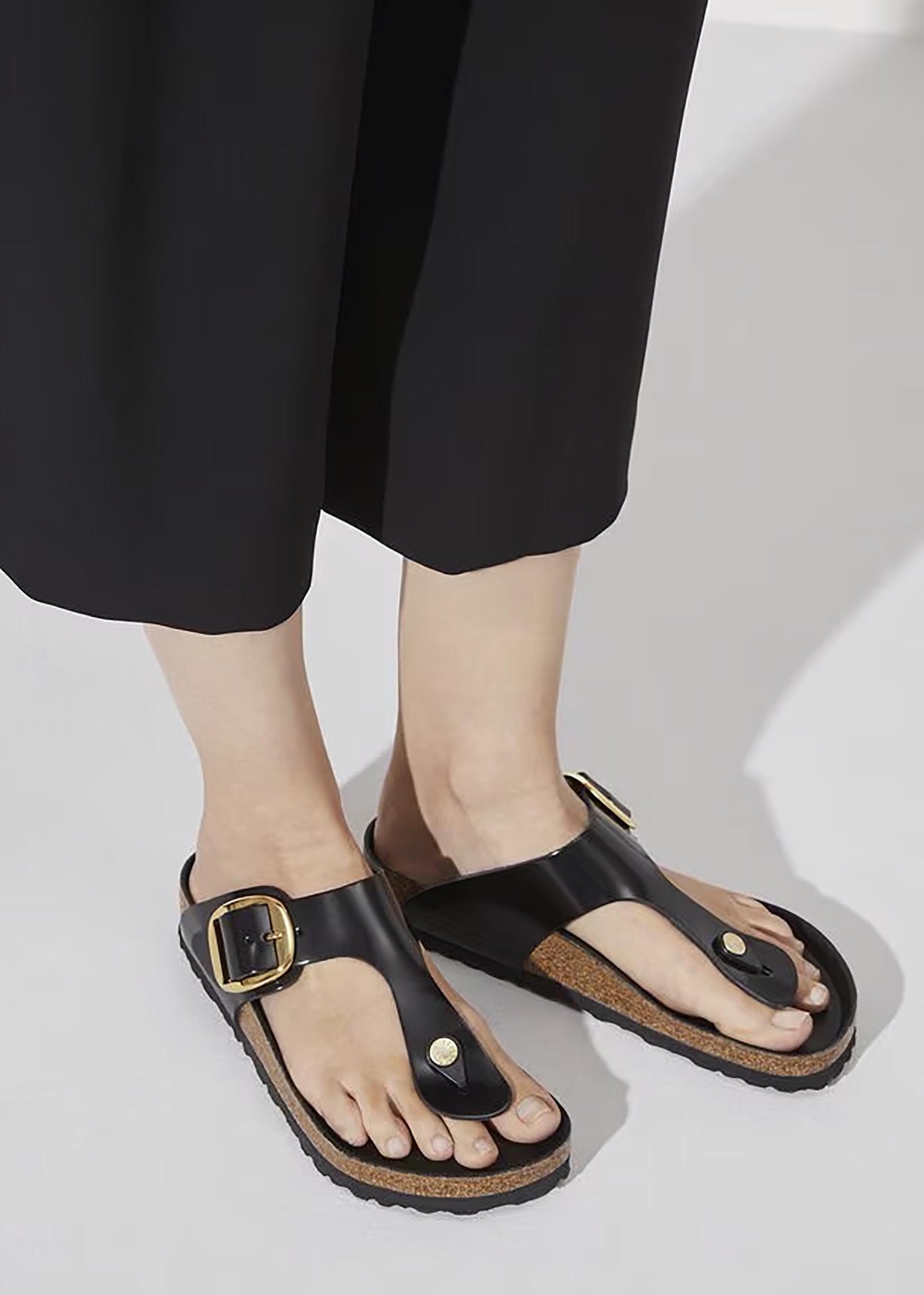 Gizeh Big Buckle High-Shine Black Leather Toe Post Sandals