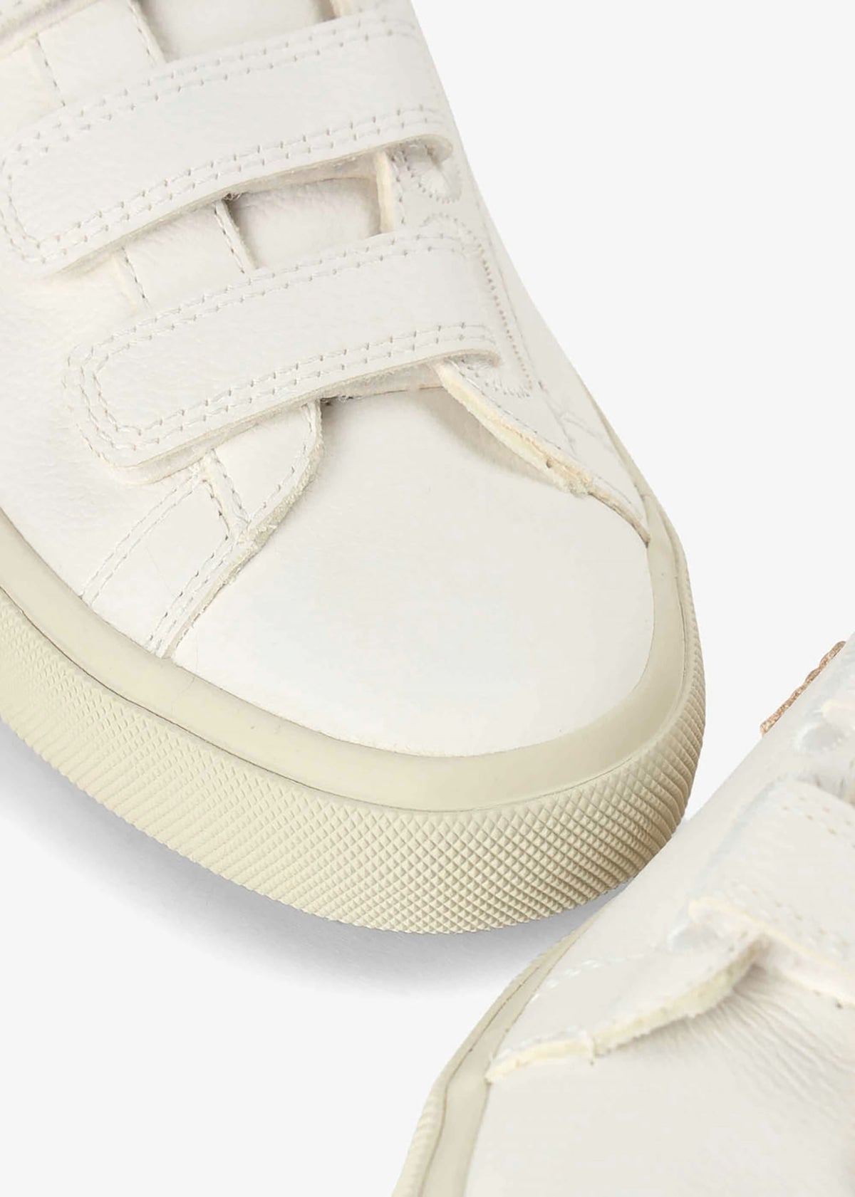 Recife Logo Chromefree Leather Extra White Plantine Trainers