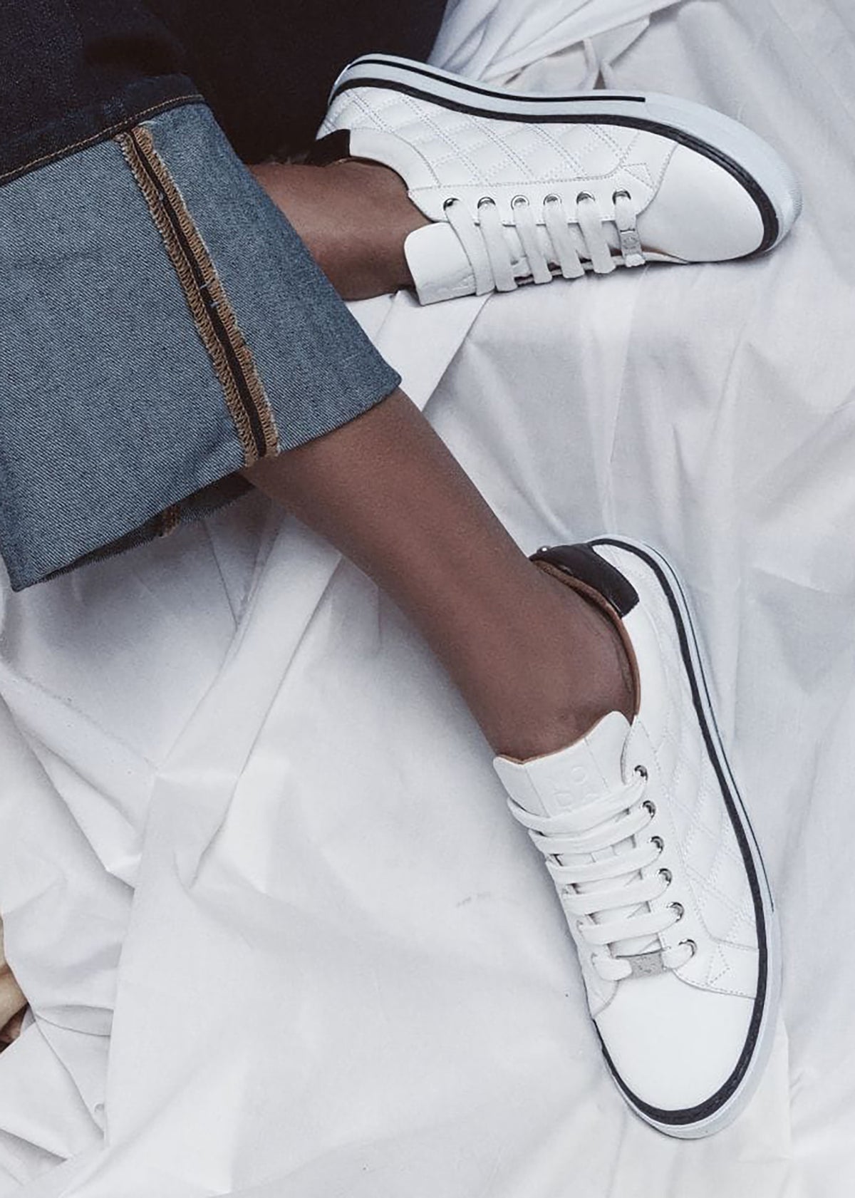 Arzon Diamond Quilted White Leather Trainers