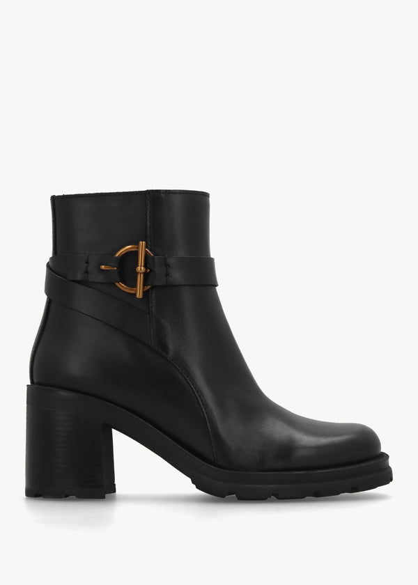 Itrim Black Leather Block Heel Ankle Boots
