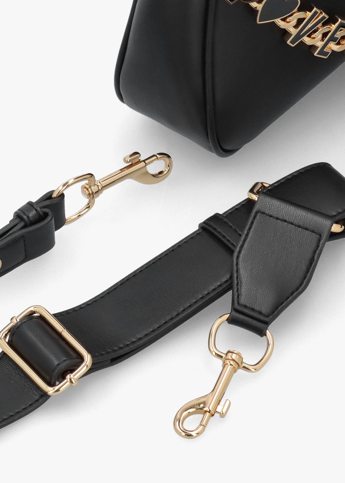 Chain Logo Nero Leather Shoulder Bag