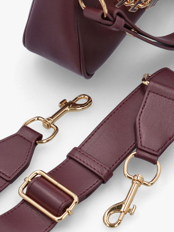 Chain Logo Vino Leather Shoulder Bag