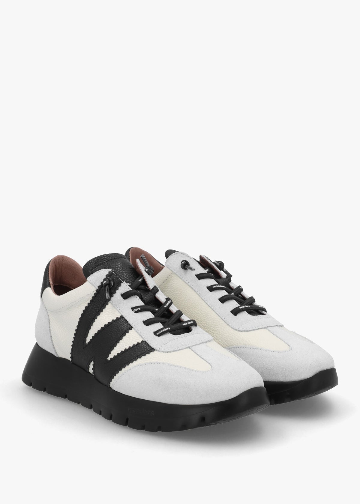Odisei 76 White Leather Trainers