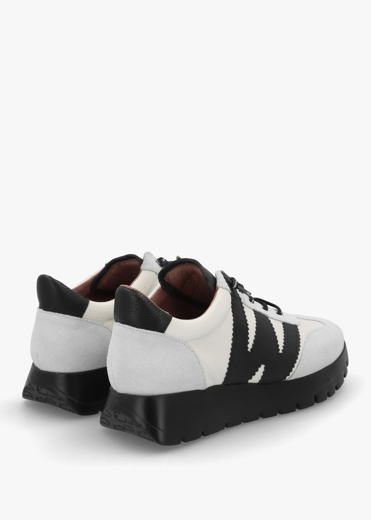 Odisei 76 White Leather Trainers