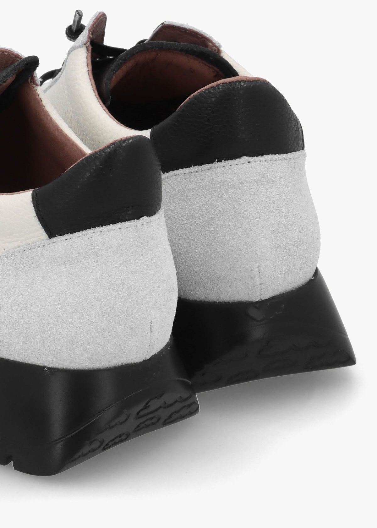 Odisei 76 White Leather Trainers