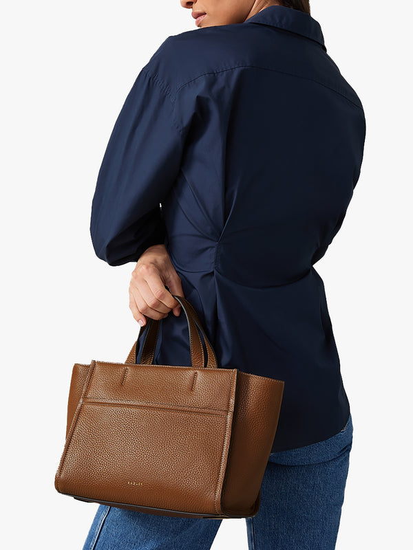 Medium Oak Tan Street Saddle Leather Grab Bag