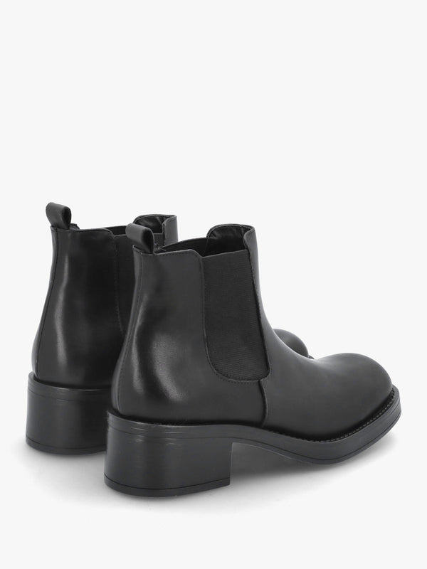 Black Leather Block Heel Chelsea Boots