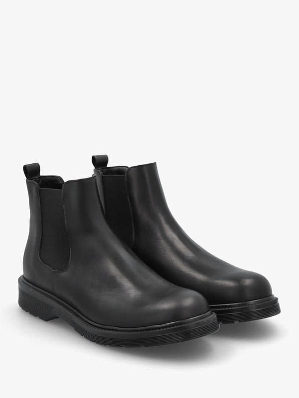 Black Leather Low Chelsea Boots