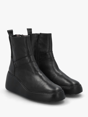 Doxe Black Leather Wedge Ankle Boots