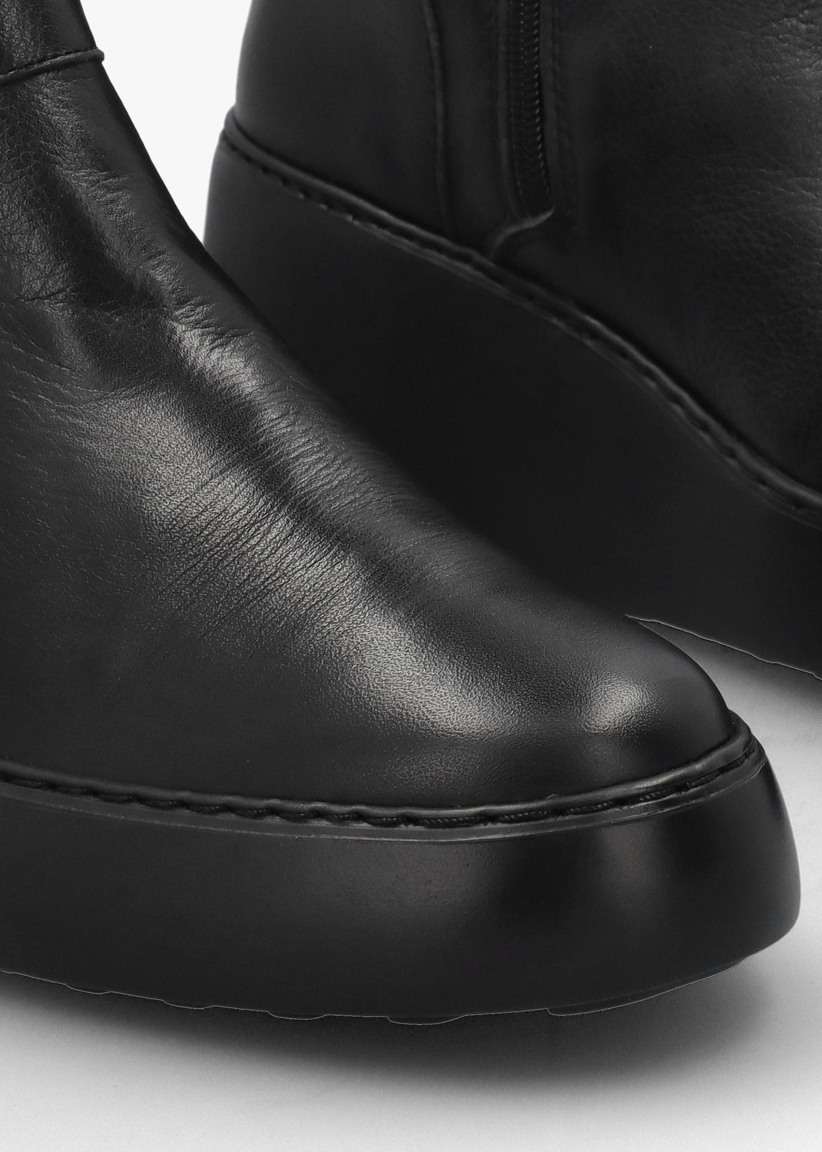 Doxe Black Leather Wedge Ankle Boots