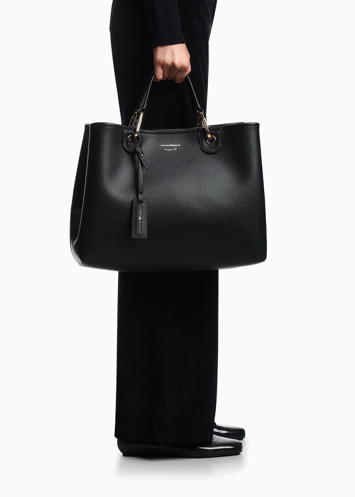 Black Pebbled Shopper With Pouch