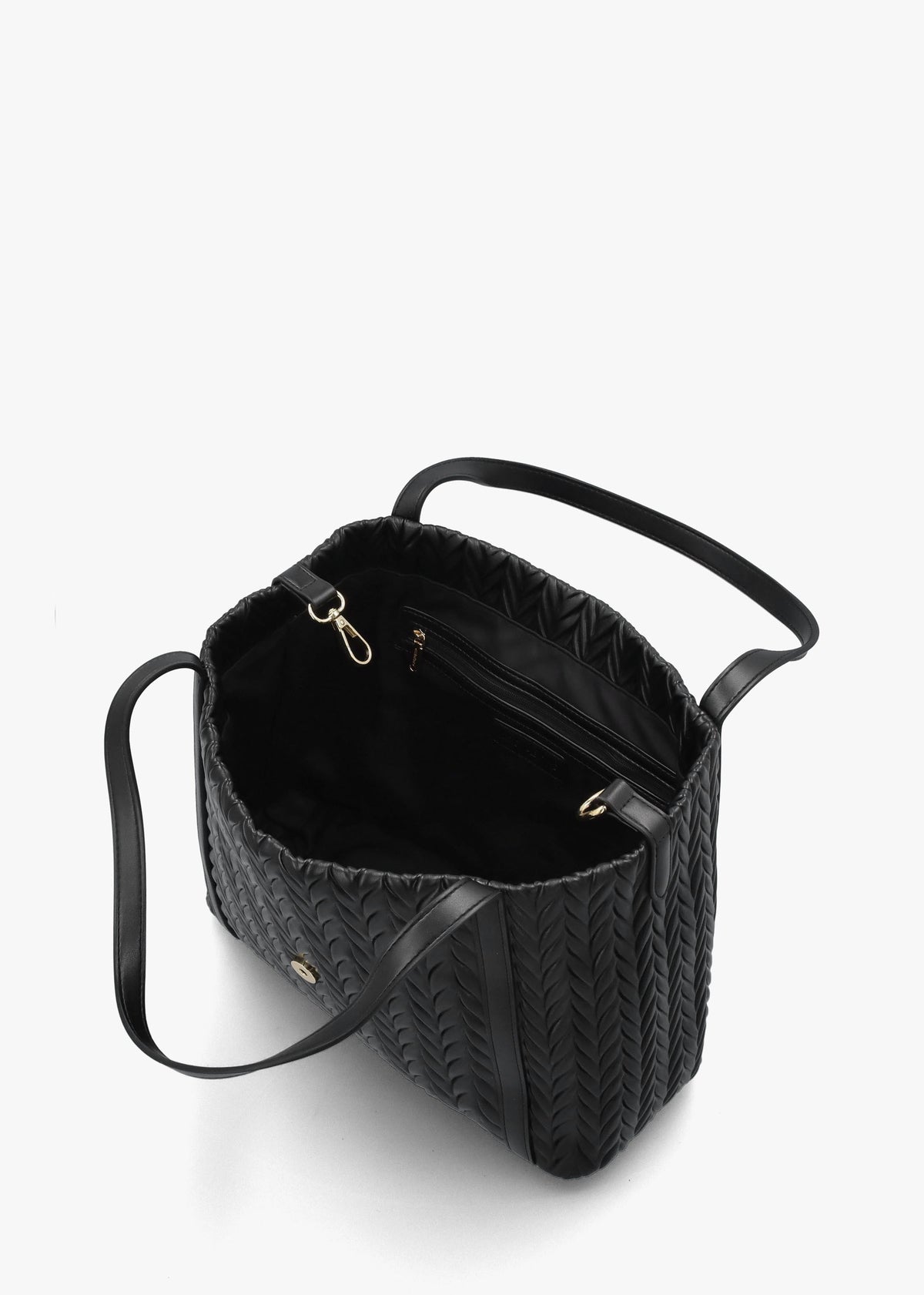Fania Nero Quilted Chevron Shoulder Bag