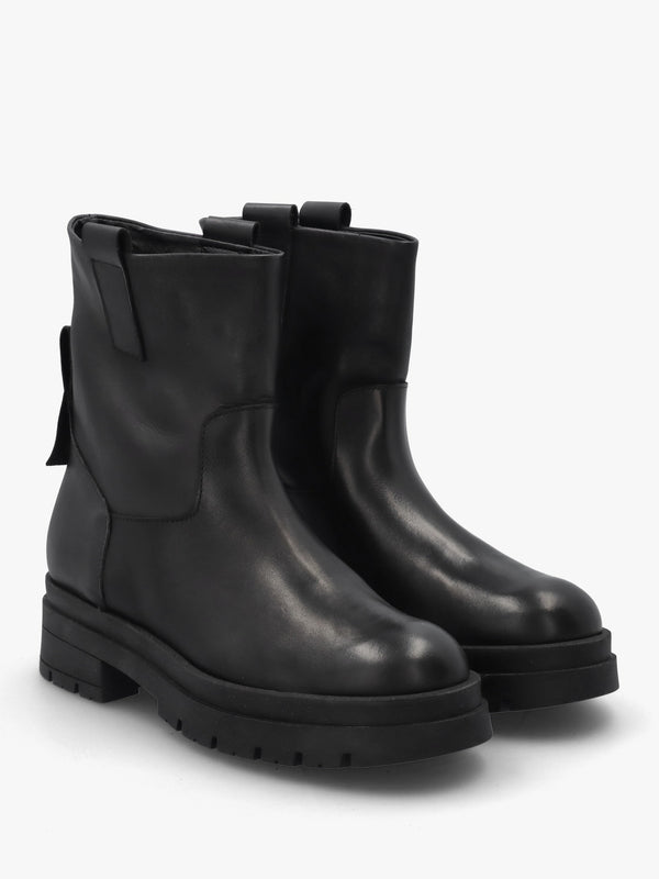 Black Leather Pull On Chunky Ankle Boots