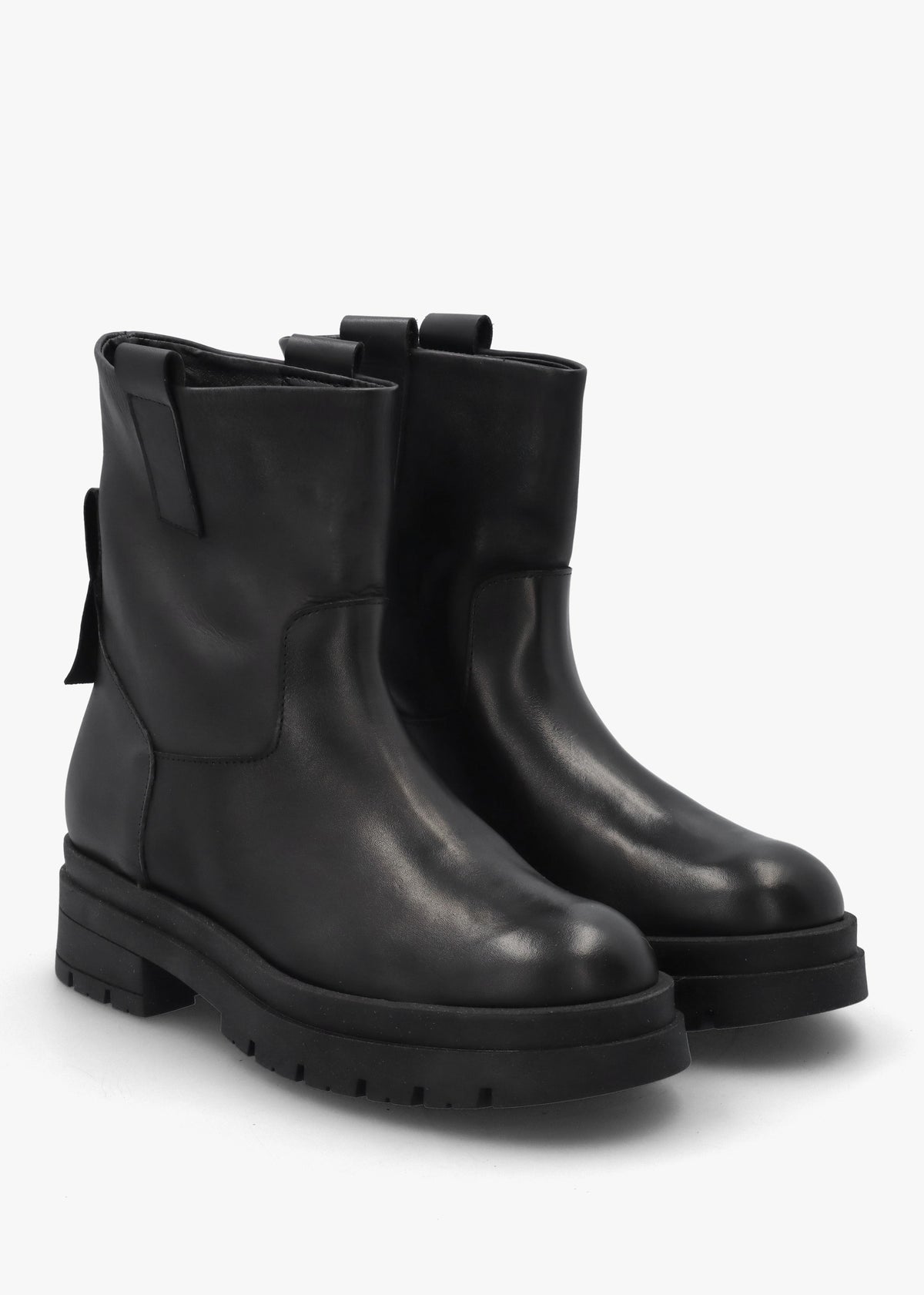 Black Leather Pull On Chunky Ankle Boots