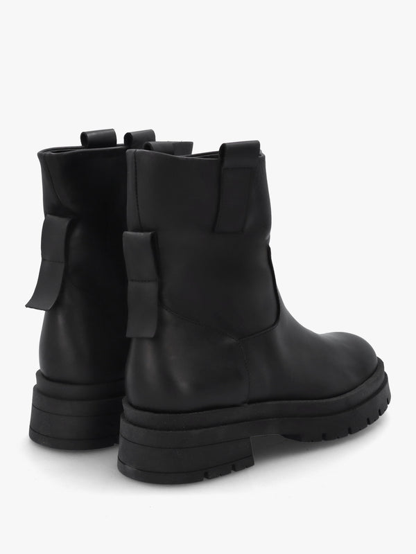 Black Leather Pull On Chunky Ankle Boots