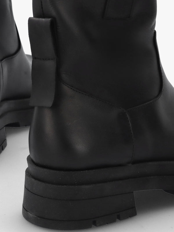 Black Leather Pull On Chunky Ankle Boots