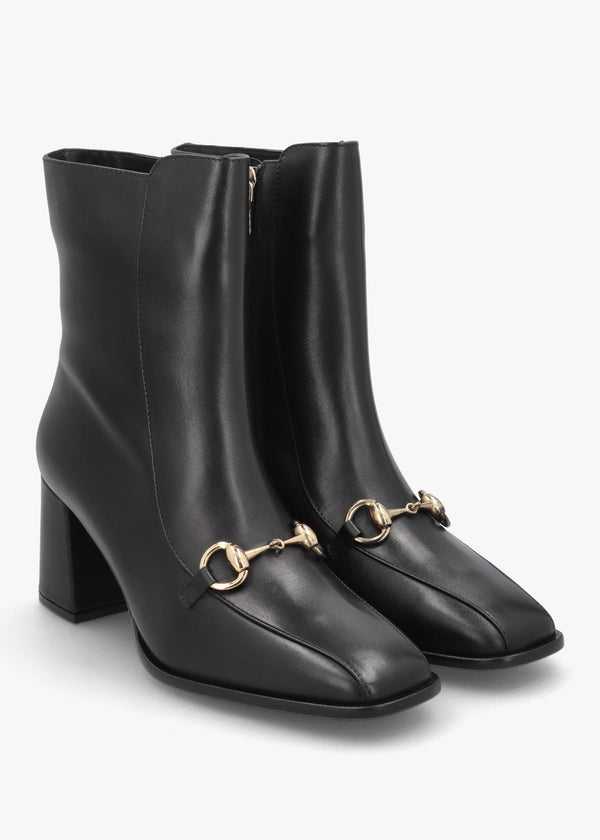 Prim Black Leather Snaffle Block Heel Ankle Boots