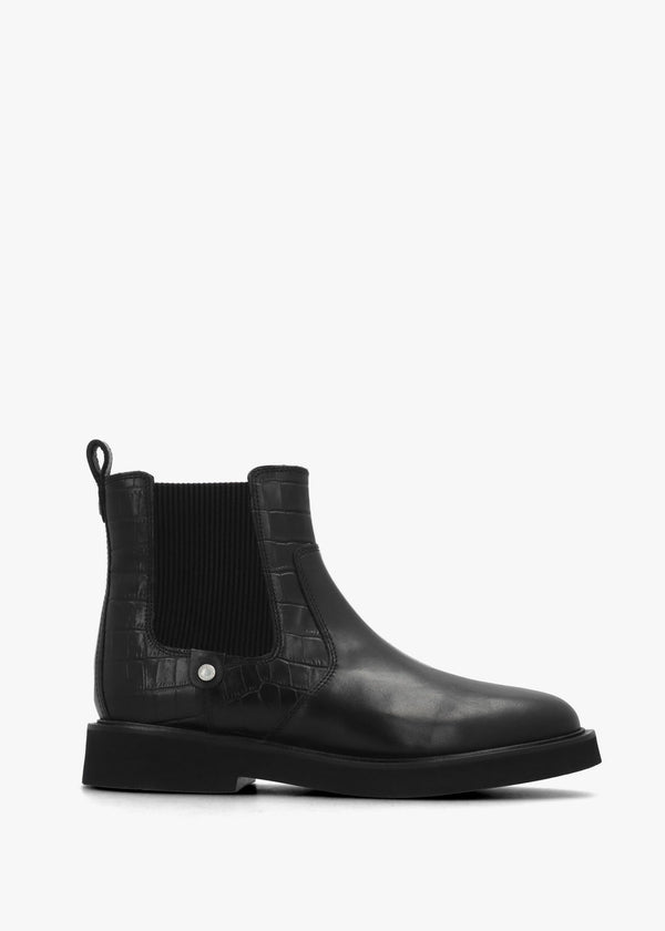 Delfina Black Leather Chelsea Boots