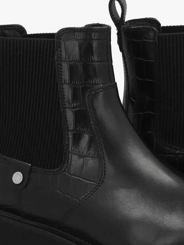 Delfina Black Leather Chelsea Boots