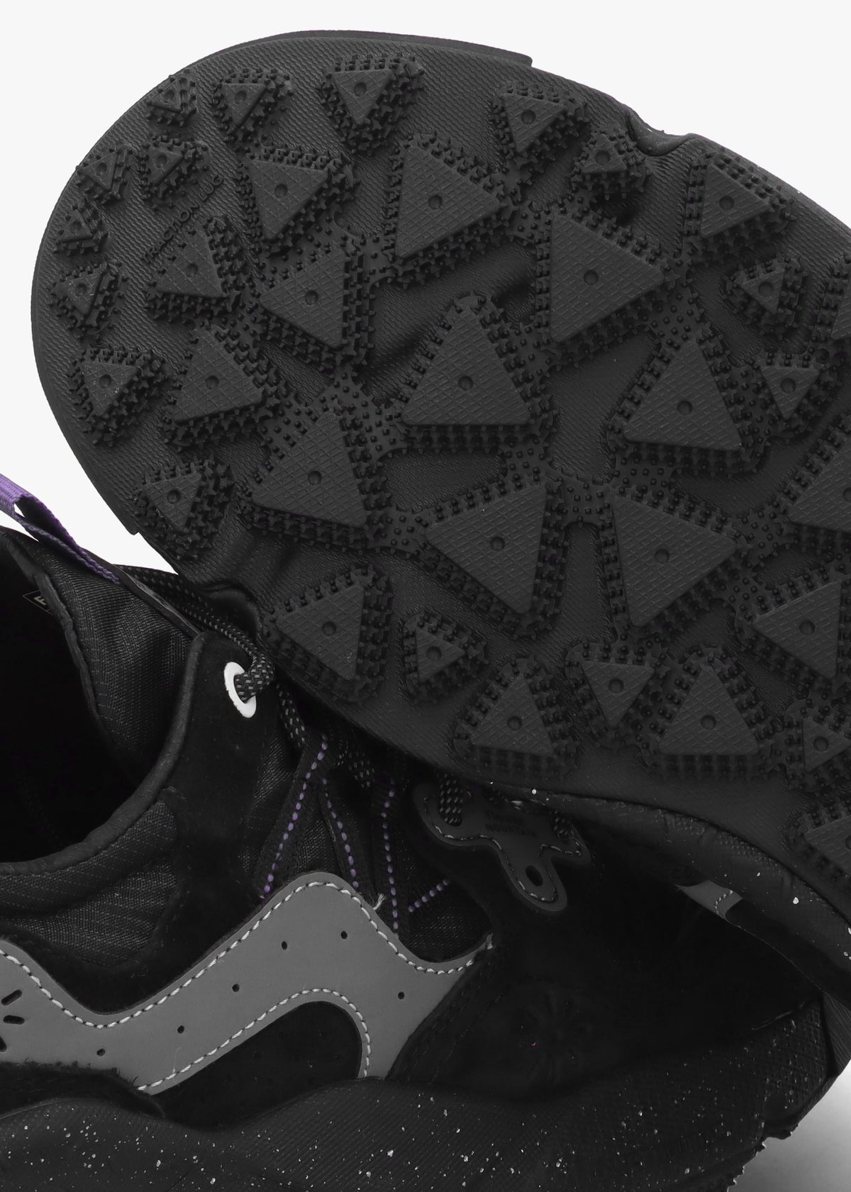 Men’s Yamano 3 Uni Performance Black Anthracite Suede Trainers